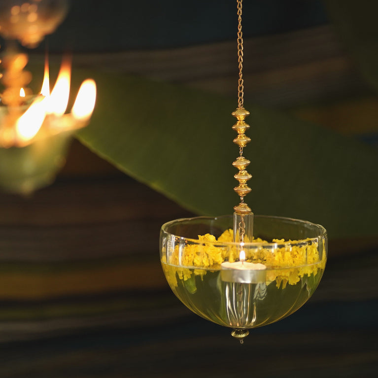 MANDIR HANGING URLI