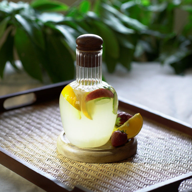 NEER GLASS CARAFE