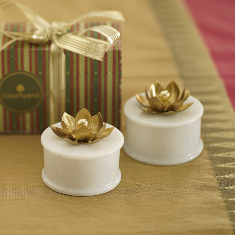 SHWETH PRASADAM GIFT SET