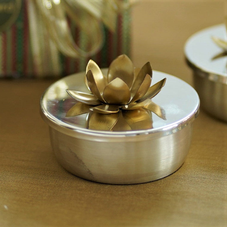 SUNEHERI SHUBHA NUT BOXES GIFT SET