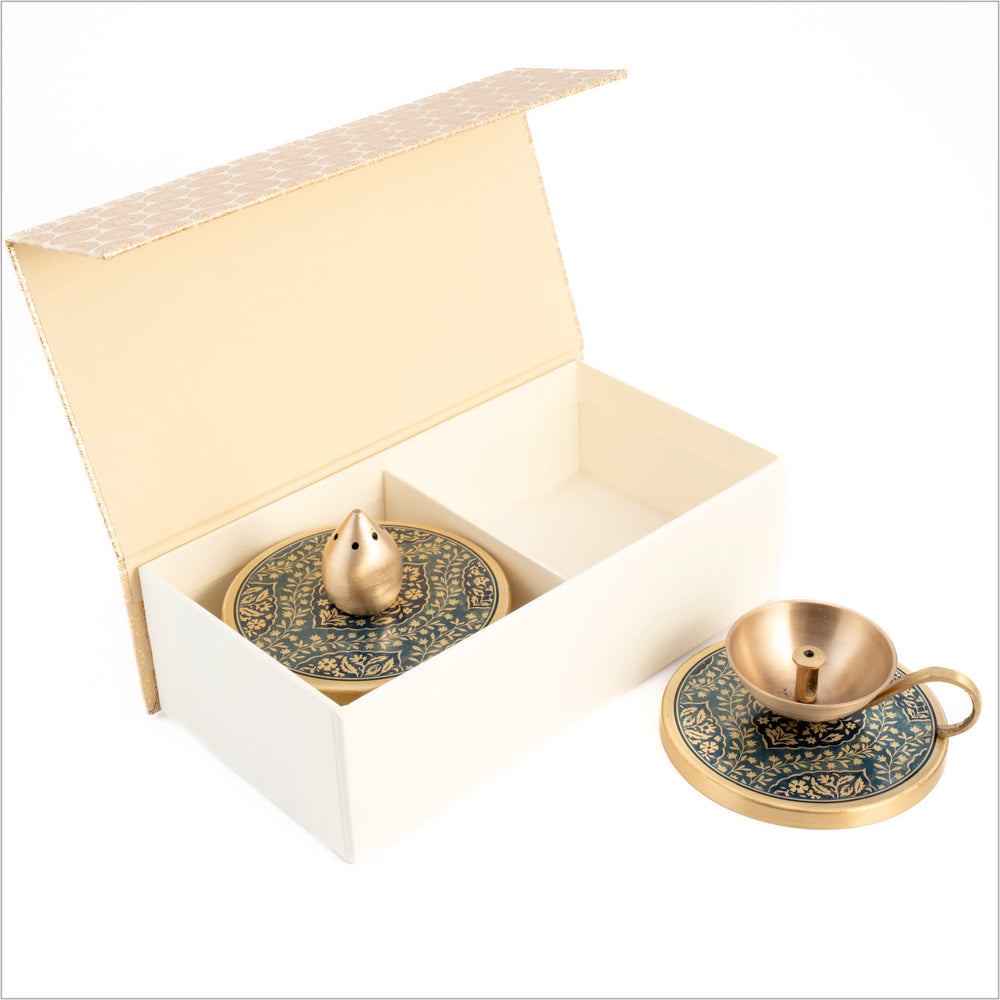 GIFT BOX: OMKAR DIYA+INCENSE HOLDER