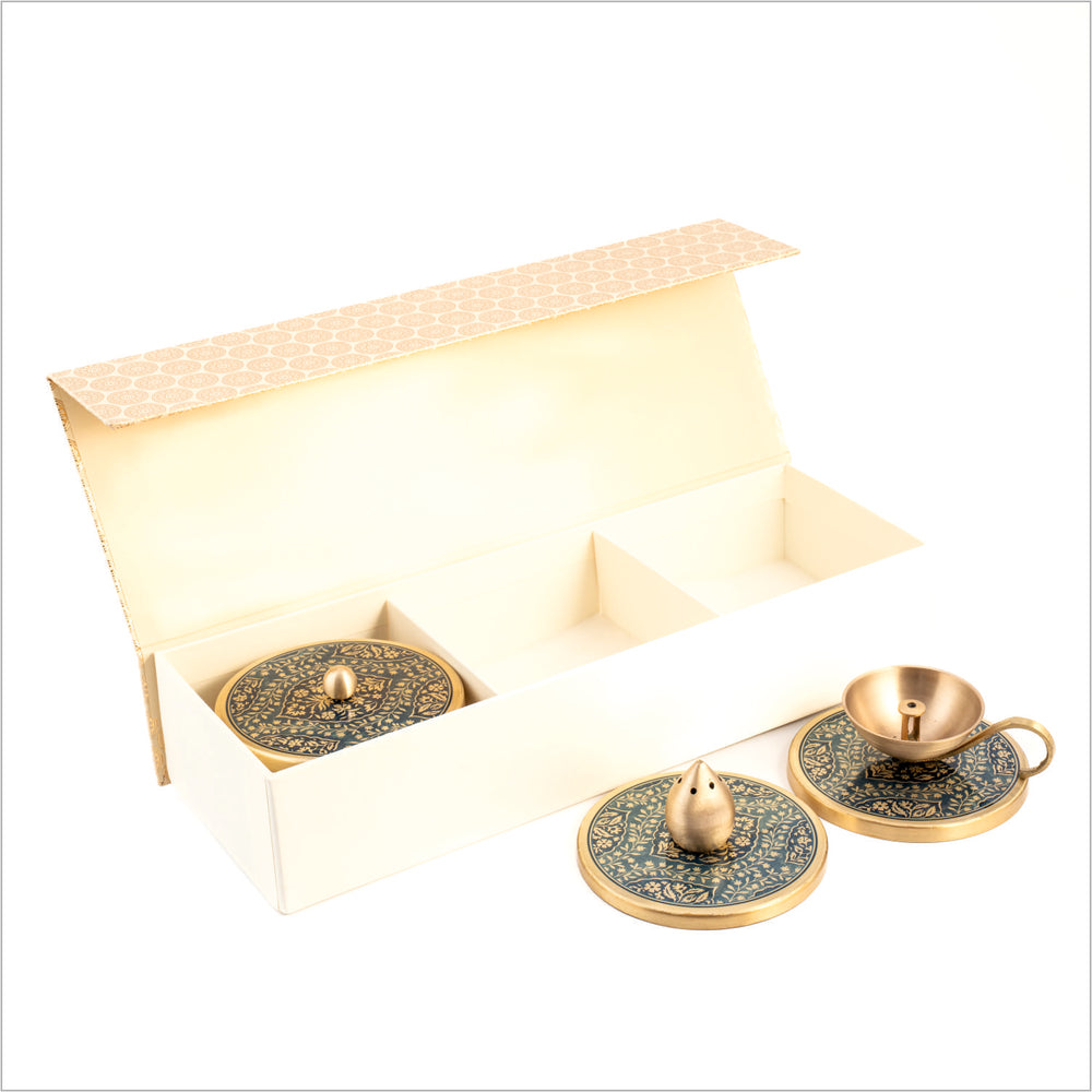 GIFT BOX : OMKARA DIYA + INCENSE HOLDER + MUTLI PURPOSE CONTAINER