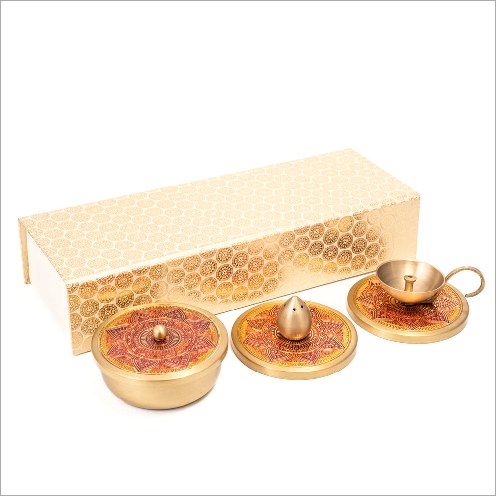 GIFT BOX : PURI DIYA + INCENSE HOLDER + MUTLI PURPOSE CONTAINER