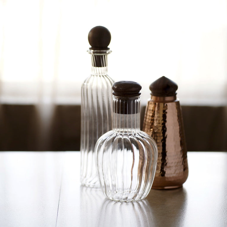 NEER GLASS CARAFE